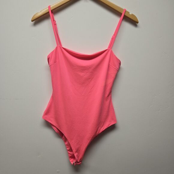 Princess Polly Aarush Bodysuit sz 2 Neon Hot Pink Adjustable Straps Barbiecore - Picture 1 of 5
